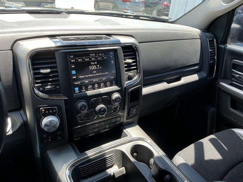 RAM 1500 Sport Crew Cab SWB 4WD 2017