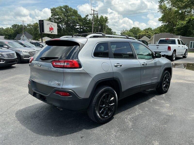 Jeep Cherokee Latitude 4WD 2014
