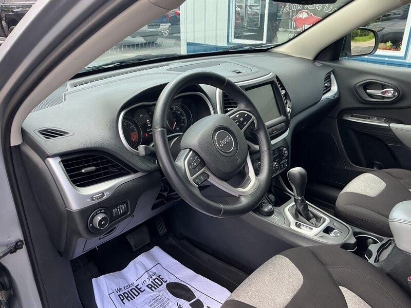 Jeep Cherokee Latitude 4WD 2014