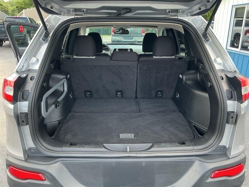 Jeep Cherokee Latitude 4WD 2014