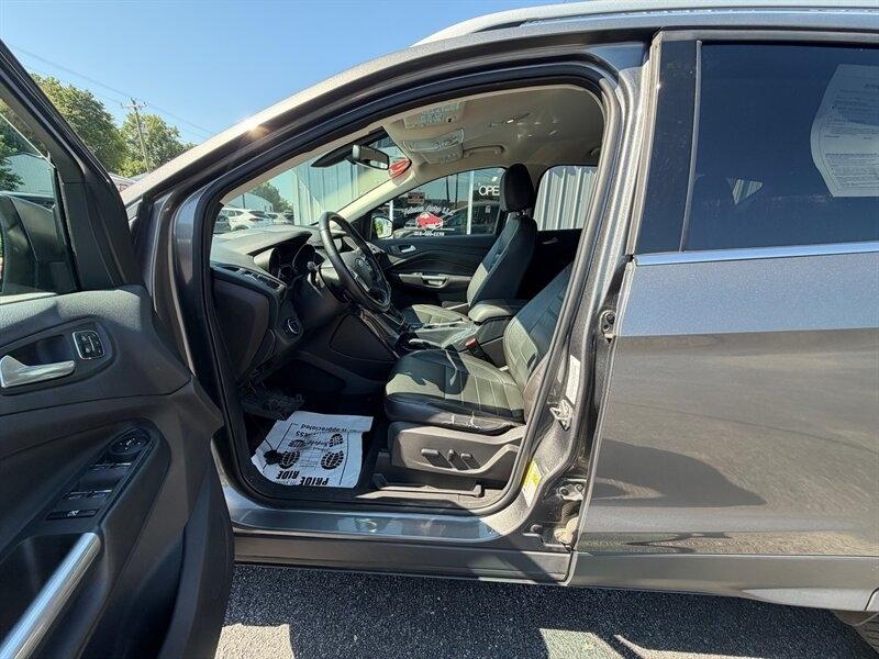 Ford Escape Titanium 4WD 2014