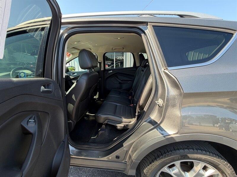 Ford Escape Titanium 4WD 2014