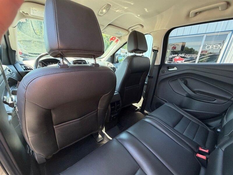 Ford Escape Titanium 4WD 2014
