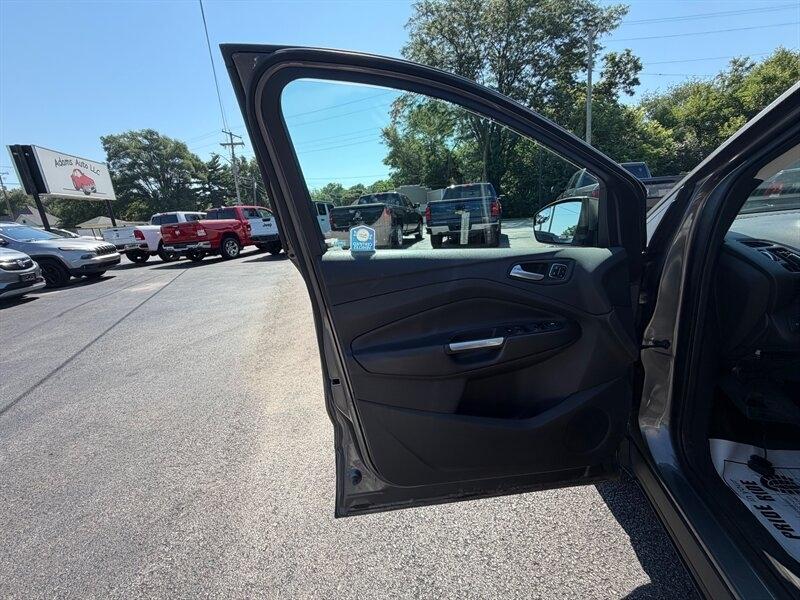 Ford Escape Titanium 4WD 2014