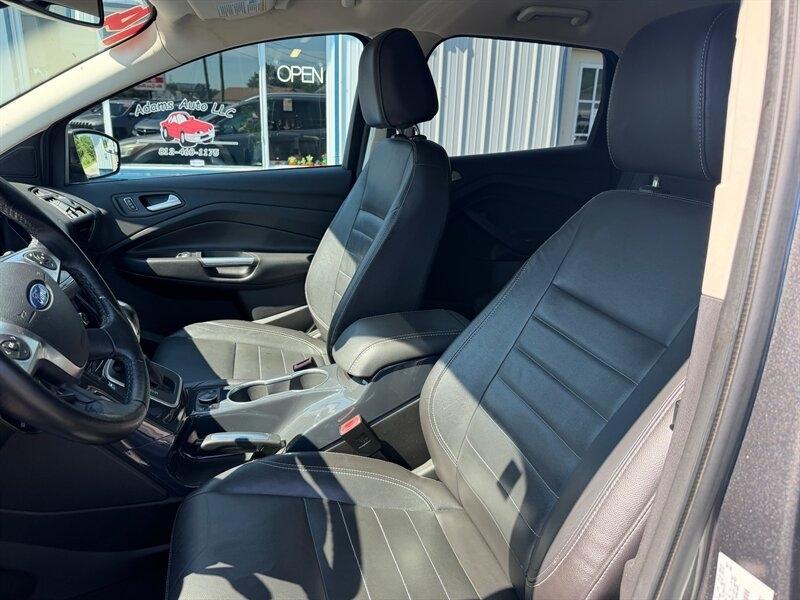 Ford Escape Titanium 4WD 2014