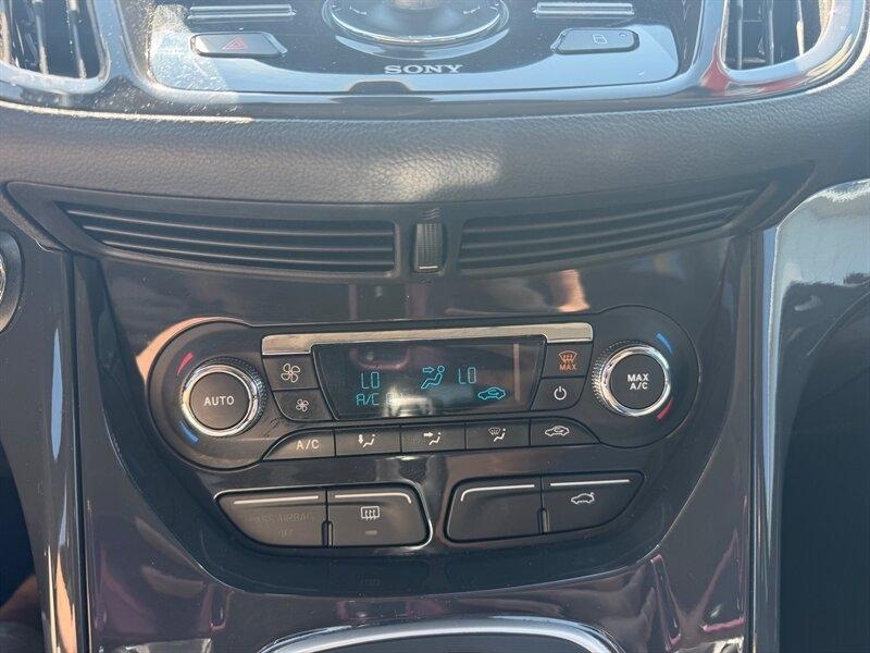 Ford Escape Titanium 4WD 2014