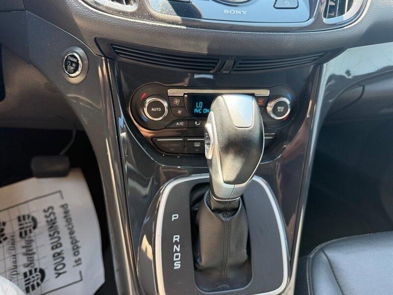 Ford Escape Titanium 4WD 2014