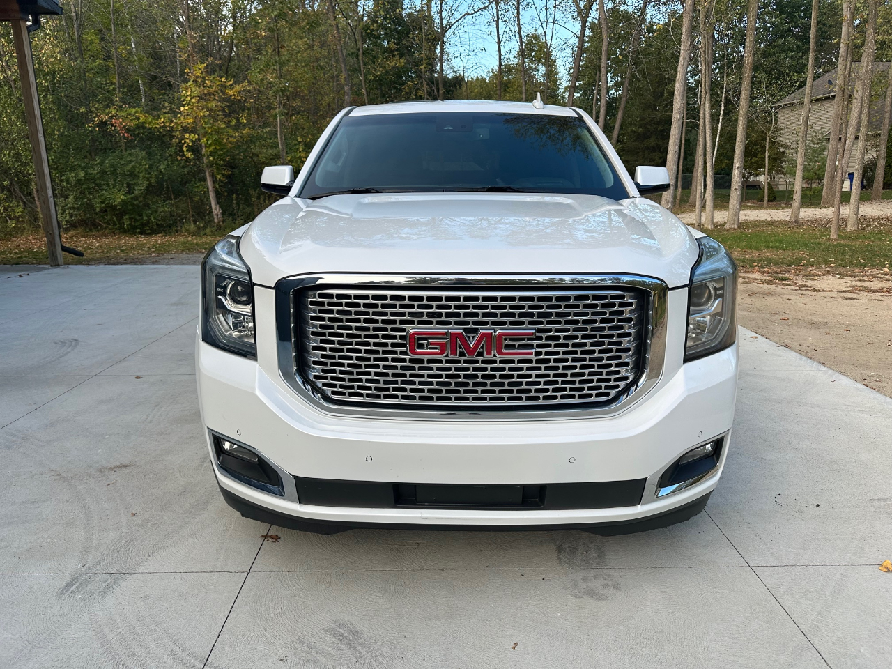 2017 Gmc Yukon Denali photo 3