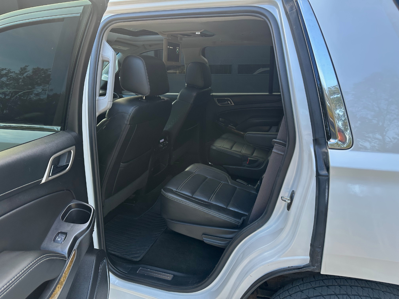 2017 Gmc Yukon Denali photo 11