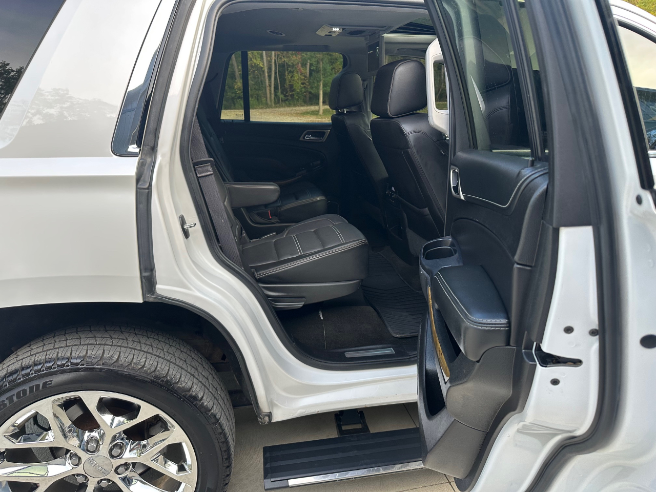 2017 Gmc Yukon Denali photo 16