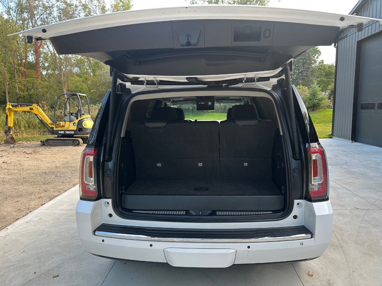 2017 Gmc Yukon Denali photo 17