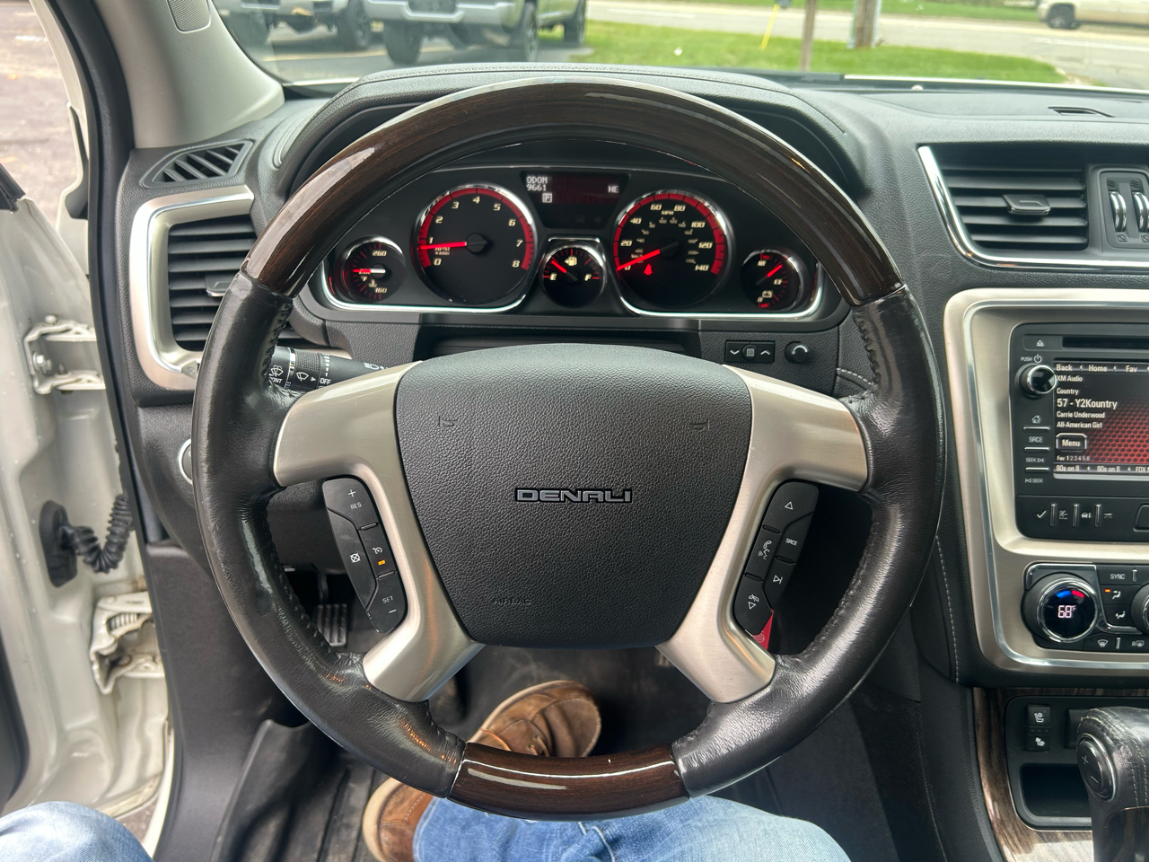 GMC Acadia Denali AWD 2014