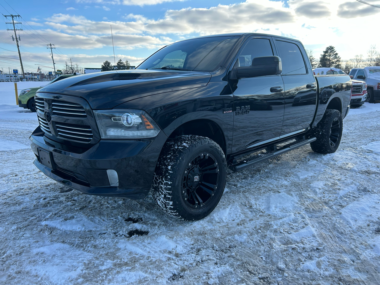 2017 RAM 1500 Sport Crew Cab SWB 4WD