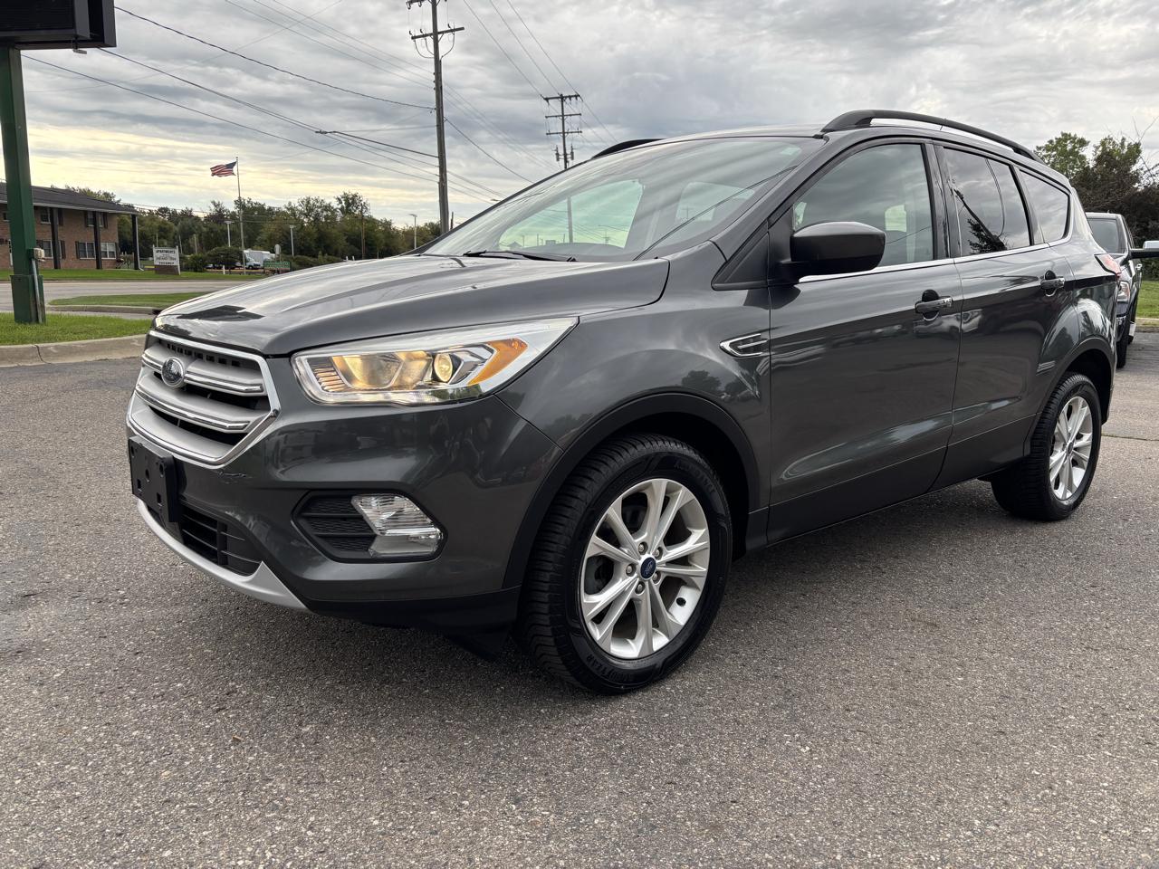 2019 Ford Escape SEL FWD