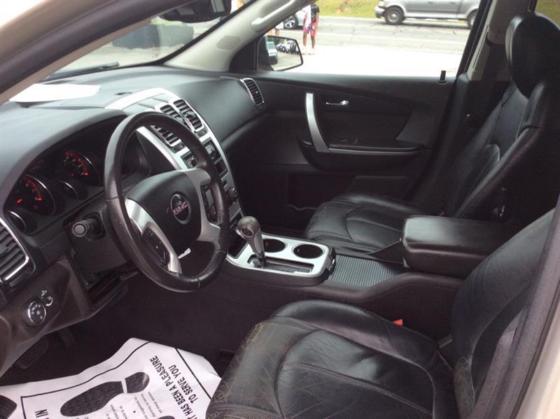 GMC Acadia SLE-2 FWD 2011