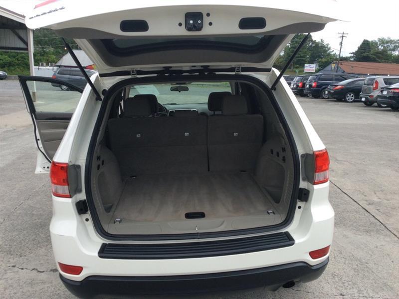 Jeep Grand Cherokee Laredo 2WD 2012