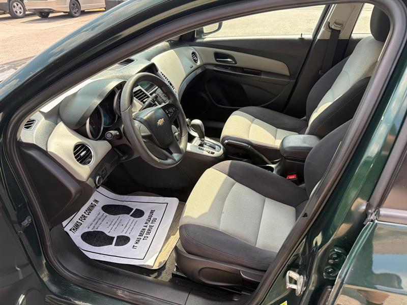 Chevrolet Cruze LS Auto 2014