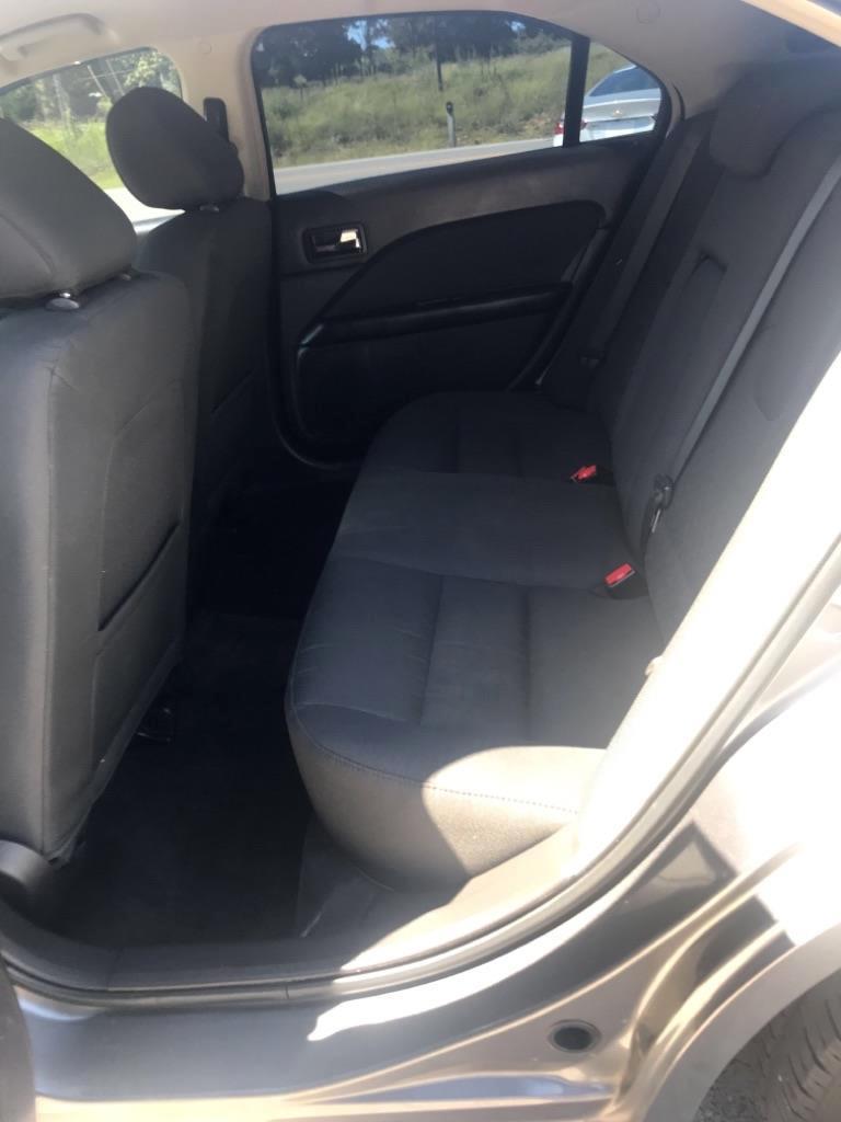 Ford Fusion I4 SE 2011