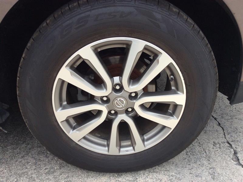 Nissan Pathfinder S 2WD 2015