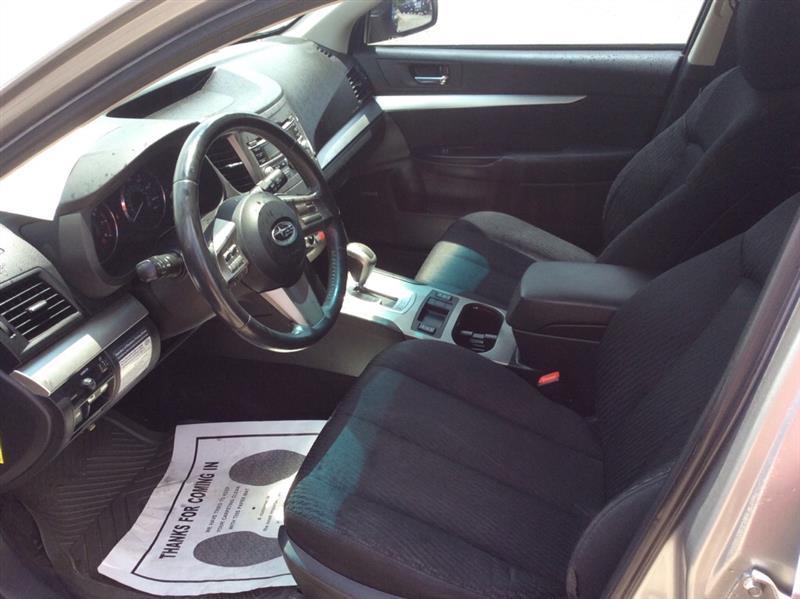 Subaru Outback 2.5i Premium 2010