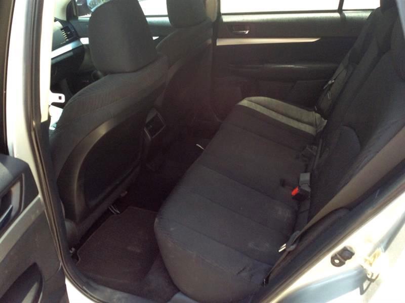 Subaru Outback 2.5i Premium 2010
