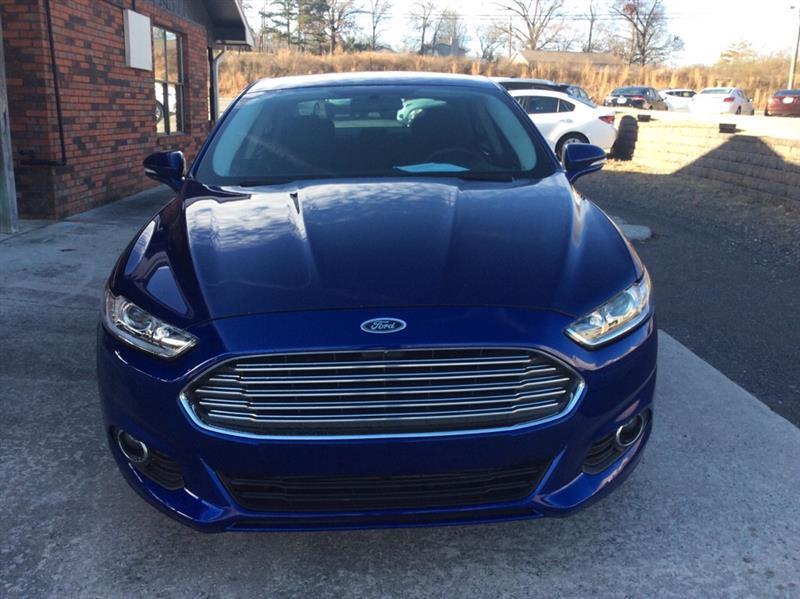 Ford Fusion SE 2013
