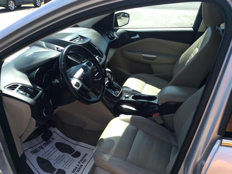 Ford Escape Titanium FWD 2014 Ford Escape Titanium FWD 2014