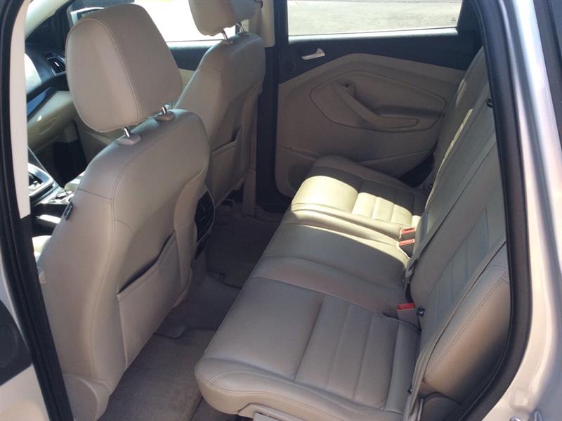 Ford Escape Titanium FWD 2014 Ford Escape Titanium FWD 2014