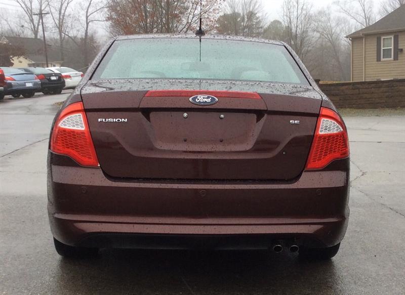 Ford Fusion SE 2012