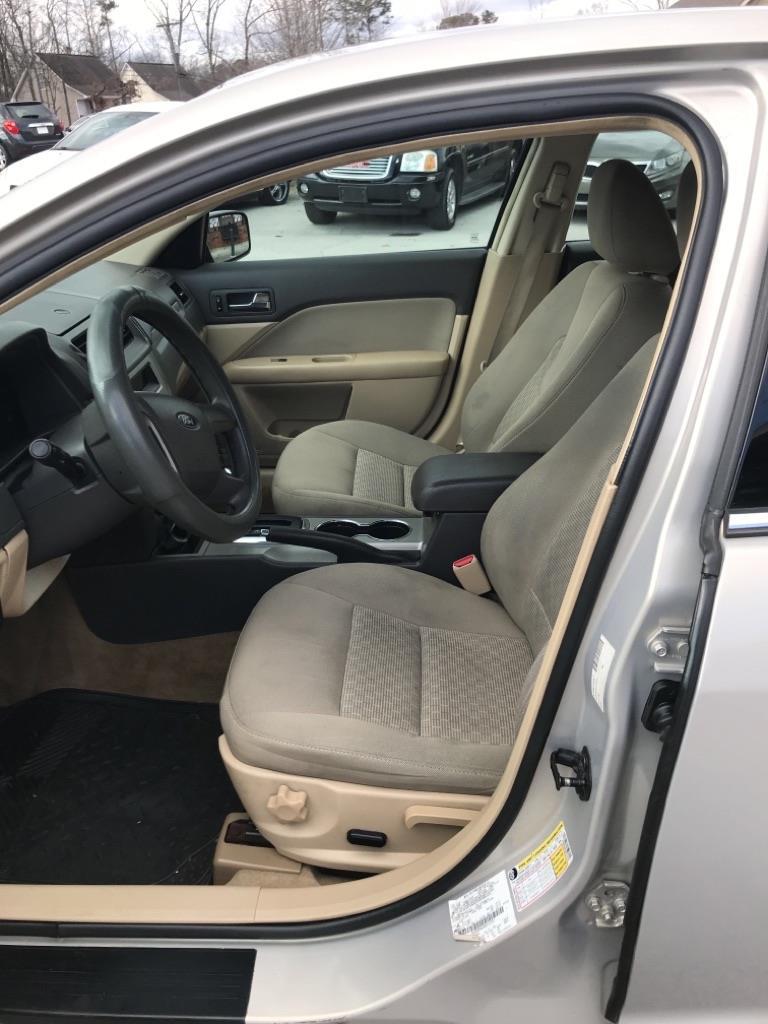 Ford Fusion SE 2010