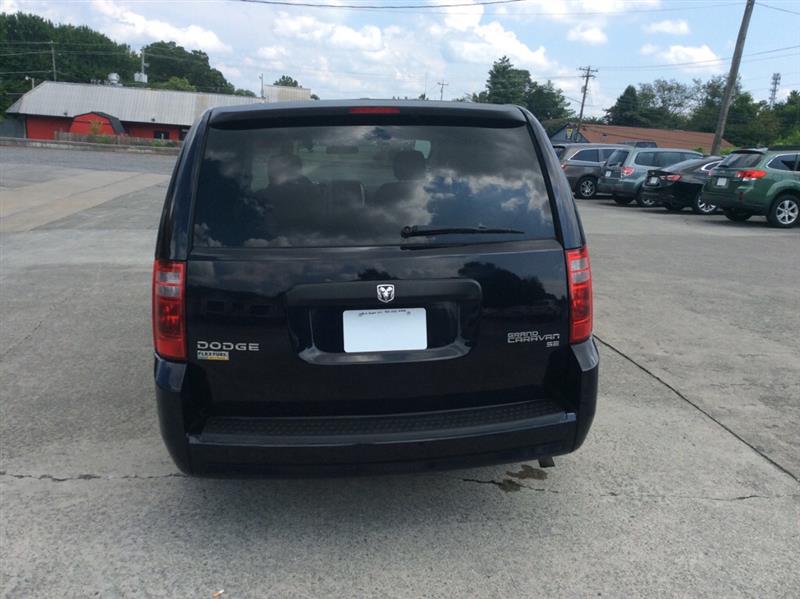 2010 Dodge Grand Caravan SE photo 4