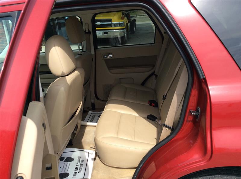 Ford Escape Limited FWD 2011