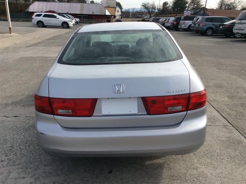 Honda Accord LX sedan AT 2005