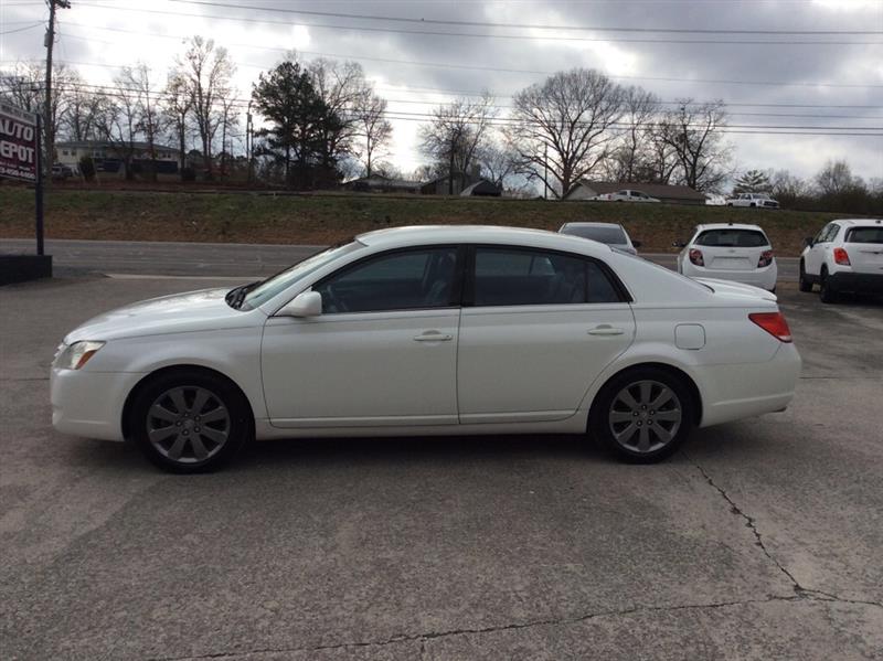 Toyota Avalon XL 2007
