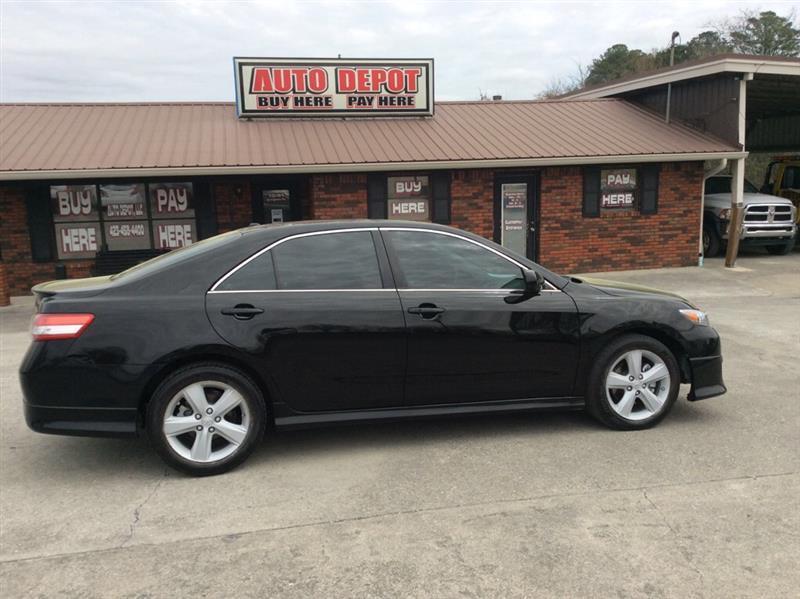 Toyota Camry Base 6-Spd AT 2011