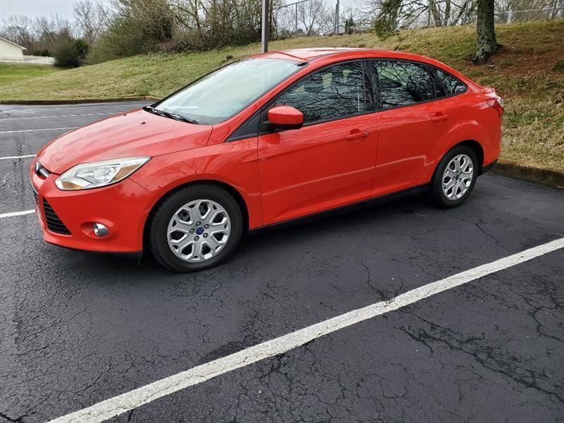 Ford Focus SE Sedan 2012