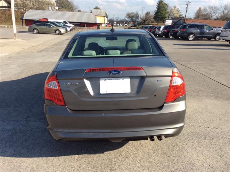 Ford Fusion SE 2010