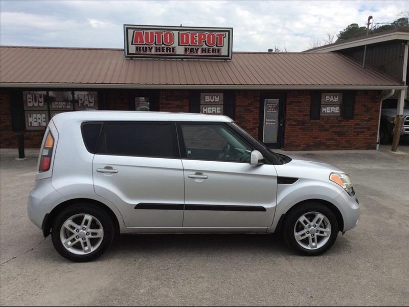 2011 Kia Soul +