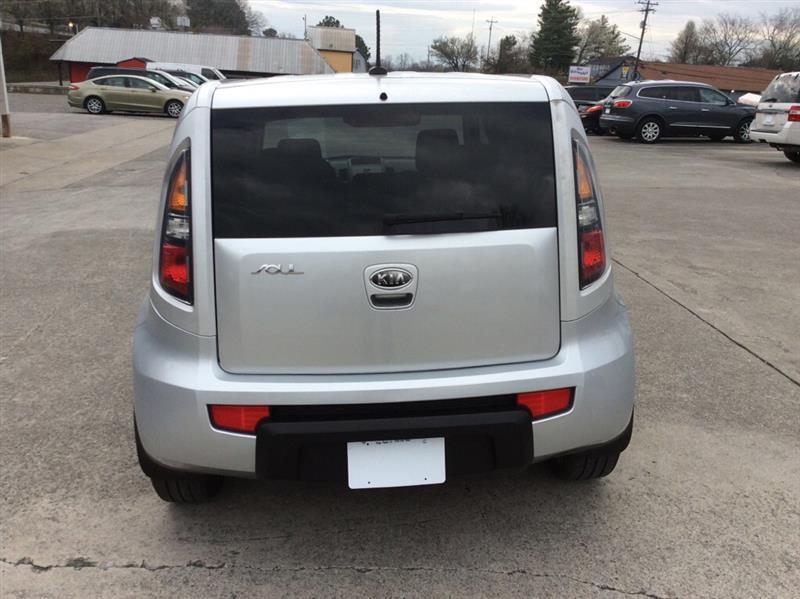 Kia Soul + 2011