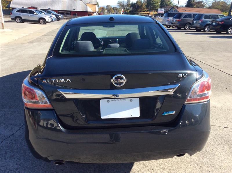 Nissan Altima  2014