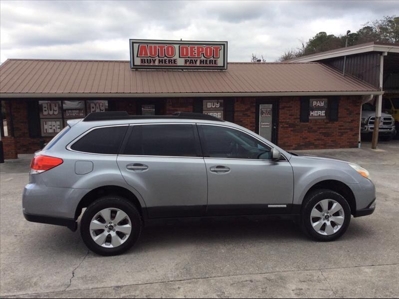 2010 Subaru Outback 2.5i Premium
