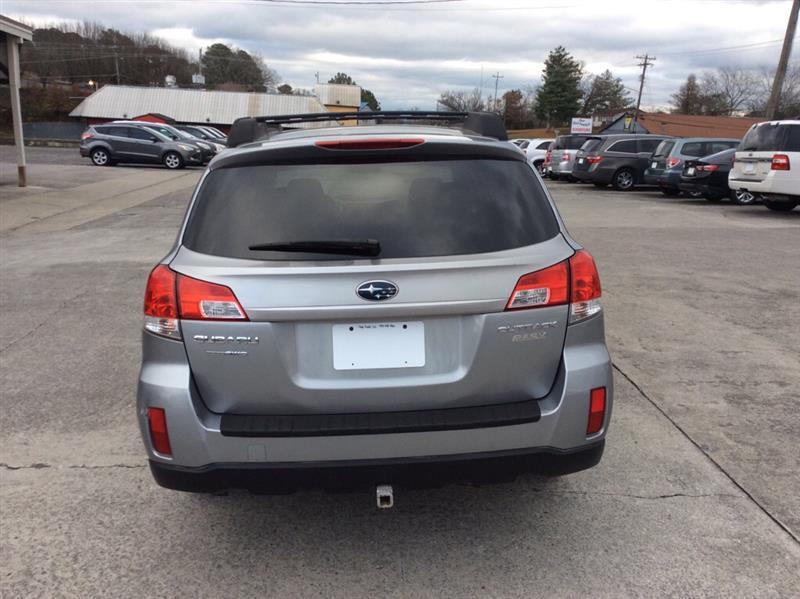 Subaru Outback 2.5i Premium 2010