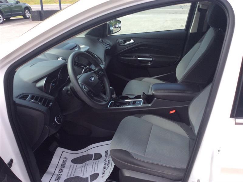 Ford Escape SE FWD 2017