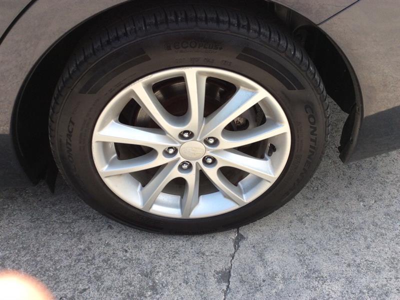 Subaru Impreza 2.0i Premium 4-Door w/All Weather Package 2013