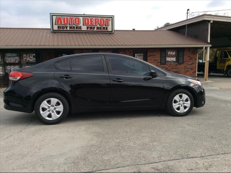 2017 Kia Forte LX 6A