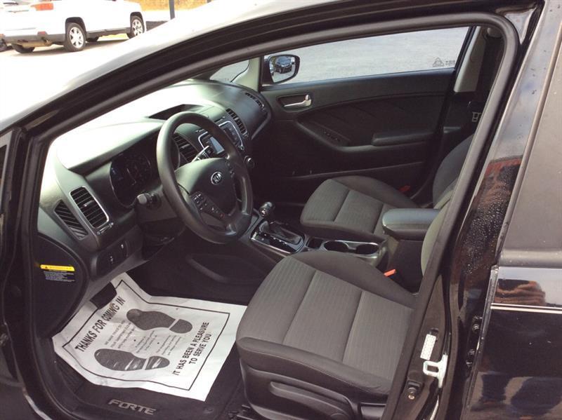 Kia Forte LX 6A 2017