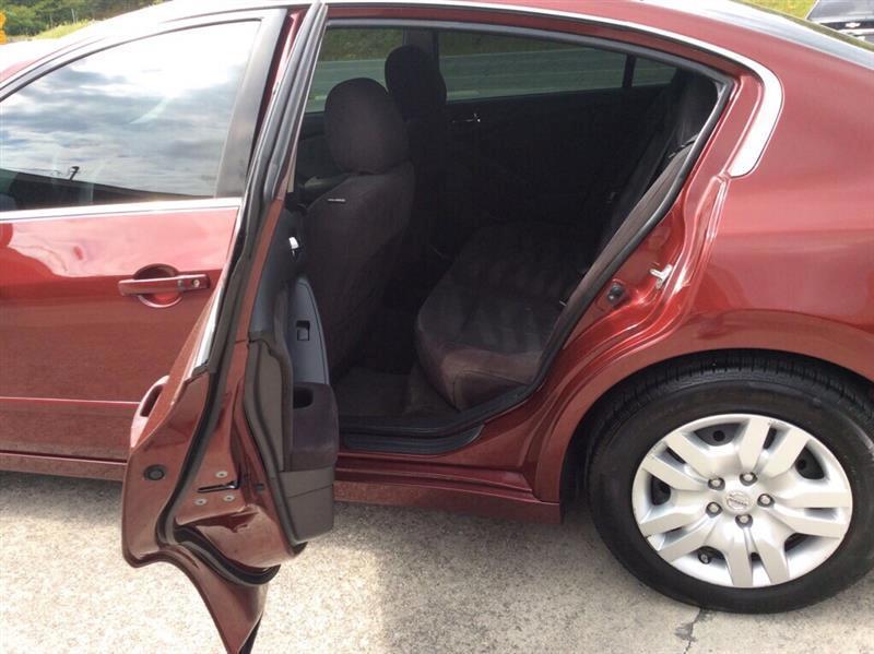 Nissan Altima 2.5 S 2011