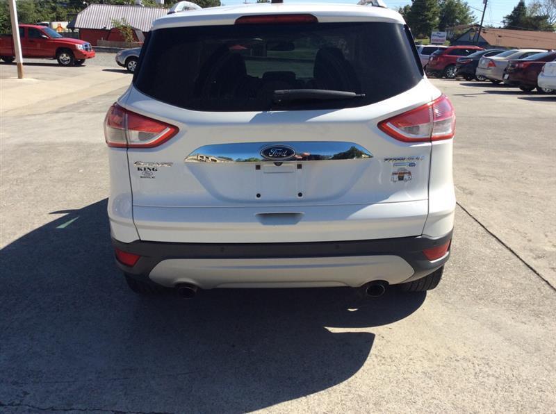 Ford Escape Titanium 4WD 2016
