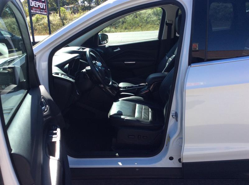 Ford Escape Titanium 4WD 2016