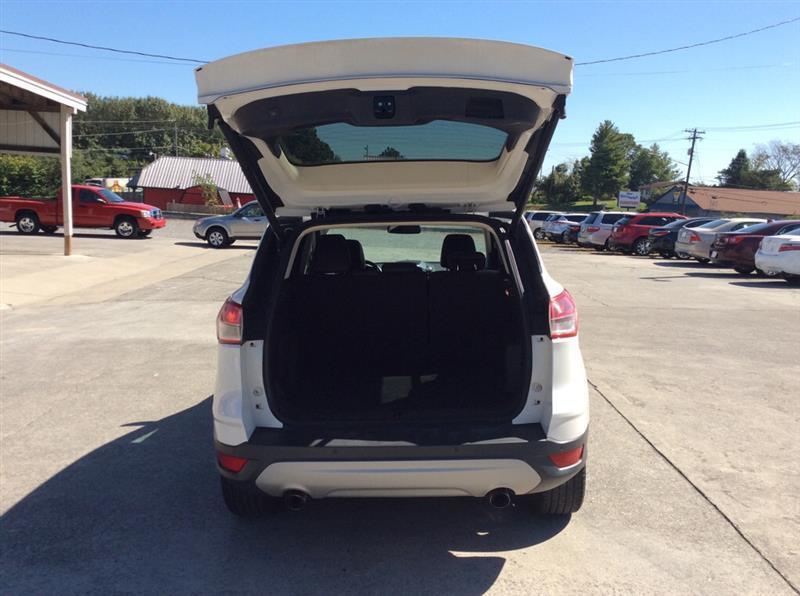 Ford Escape Titanium 4WD 2016